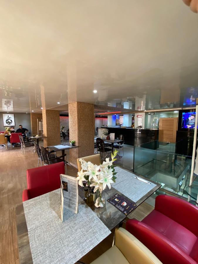 Hotel Velsatis Béni Mellal Exteriör bild
